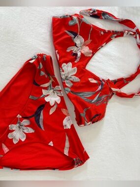 Athleta Red Floral Waimea Plunge Bikini Set